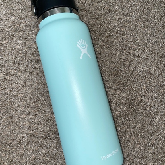 Hydro Flask Other - Hydro Flask Aqua Blue Bottle